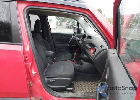 2016 Jeep Renegade Trailhawk из США, поврежденный, VIN ZACCJBCT2GPC75823